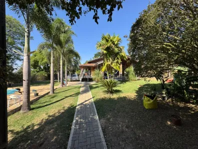 Fazenda/Sítio com 4 Quartos à venda, 215m² no Chácaras Camanducaia, Holambra