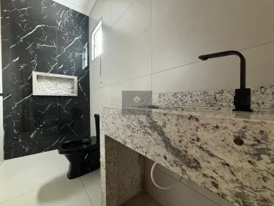Sobrado com 3 Quartos à venda, 138m² no Segismundo Pereira, Uberlândia