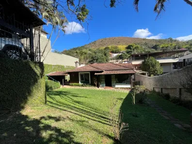 Casa com 4 Quartos à venda, 220m² no Itaipava, Petrópolis
