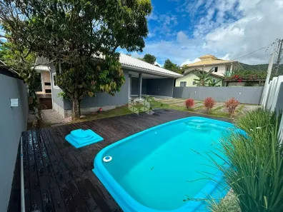 Casa com 3 Quartos à venda, 129m² no São João do Rio Vermelho, Florianópolis