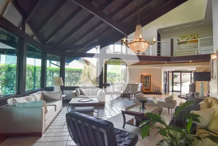 Casa com 4 Quartos à venda, 425m² no Itaipu, Niterói