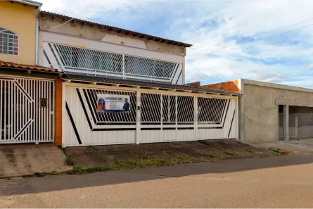 Casa com 6 Quartos à venda, 333m² no Setor Leste, Brasília