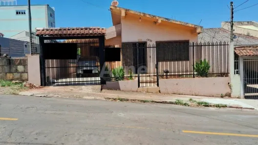 Casa com 3 Quartos à venda, 247m² no Petrópolis, Passo Fundo