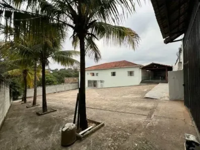 Casa com 6 Quartos para alugar, 600m² no Chácaras Reunidas Santa Terezinha, Contagem
