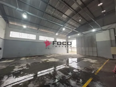 Galpão/Depósito/Armazém para alugar, 1350m² no Chácaras Reunidas, São José dos Campos