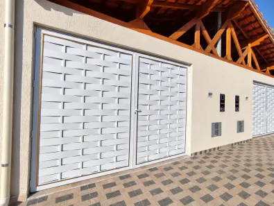 Casa com 2 Quartos à venda, 130m² no Centro, Mongaguá