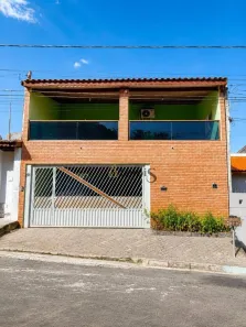 Casa com 4 Quartos à venda, 170m² no Parque São Camilo, Itu