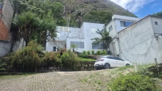 Imóvel Comercial com 5 Quartos à venda, 200m² no Vargem Pequena, Rio de Janeiro
