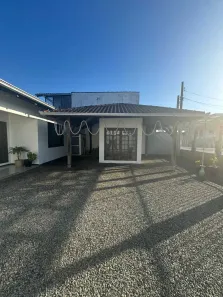 Casa com 3 Quartos à venda, 228m² no Guanabara, Joinville