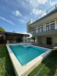 Casa com 8 Quartos para alugar, 600m² no Itacoatiara, Niterói