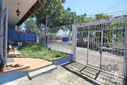 Casa com 3 Quartos à venda, 255m² no Partenon, Porto Alegre
