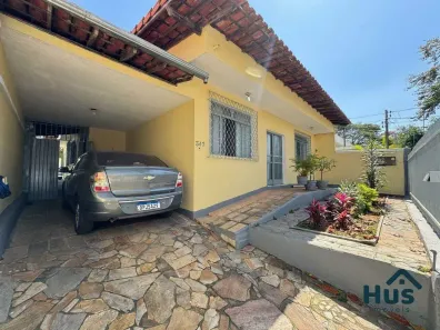 Casa com 4 Quartos à venda, 275m² no Santa Branca, Belo Horizonte