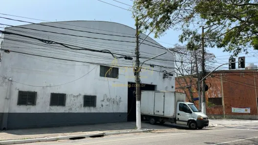 Galpão/Depósito/Armazém à venda, 800m² no Jardim Caravelas, São Paulo