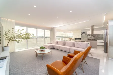 Apartamento com 4 Quartos à venda, 198m² no Meia Praia, Itapema