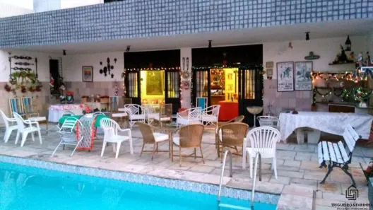 Casa com 6 Quartos à venda, 305m² no Hipódromo, Recife