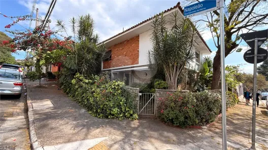 Casa com 3 Quartos à venda, 240m² no Vila Clementino, São Paulo