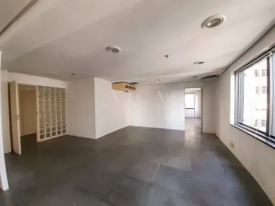 Sala Comercial para alugar, 200m² no Alphaville Industrial, Barueri