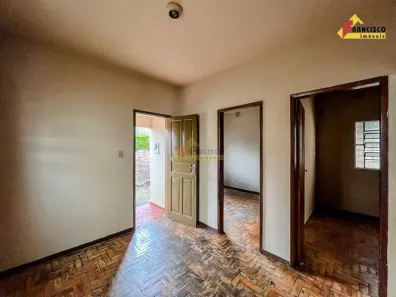 Casa com 2 Quartos à venda, 64m² no Centro, Divinópolis