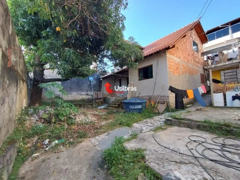 Casa com 3 quartos — Sagrada Família, Belo Horizonte