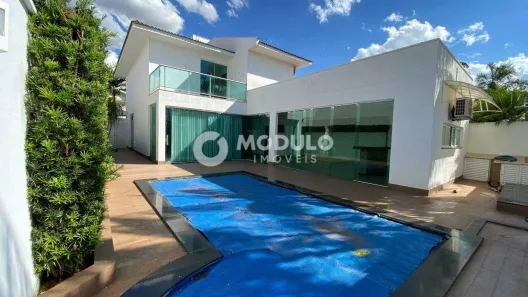 Casa de Condomínio com 4 Quartos para alugar, 300m² no Gávea, Uberlândia