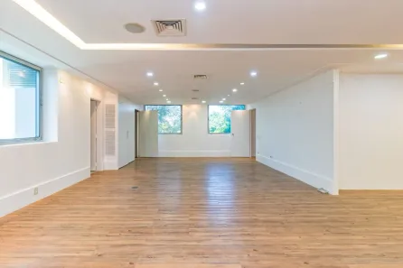 Ponto Comercial com 4 Quartos para alugar, 180m² no Alto de Pinheiros, São Paulo
