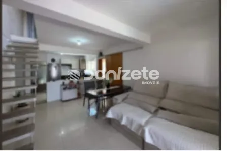 Sobrado com 2 Quartos à venda, 112m² no Vila Junqueira, Santo André