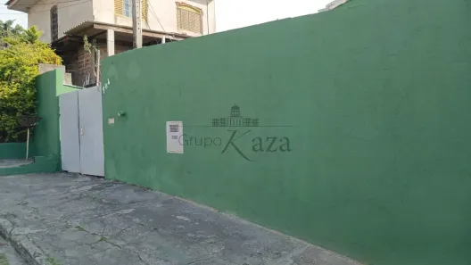 Casa com 2 Quartos para alugar, 64m² no Parque Santo Antônio, Jacareí