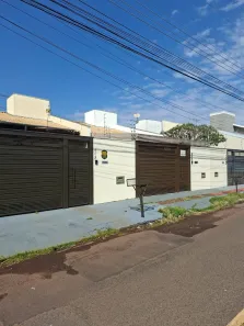 Casa com 2 Quartos para alugar, 80m² no Chácara Cachoeira, Campo Grande