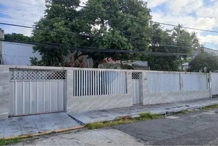 Casa com 5 Quartos à venda, 320m² no Campo Grande, Recife