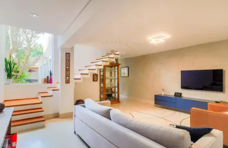 Casa com 3 Quartos à venda, 136m² no Jardim Aeroporto, São Paulo