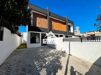 Casa com 3 Quartos à venda, 137m² no São João do Rio Vermelho, Florianópolis