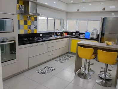 Casa de Condomínio com 4 Quartos para alugar, 248m² no Parque Cidade Nova, Mogi Guaçu