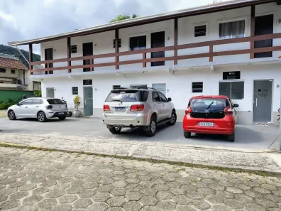 Prédio Comercial com 8 Quartos à venda, 280m² no Boiçucanga, São Sebastião