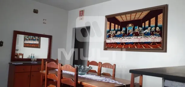 Casa com 2 Quartos à venda, 90m² no Planalto, Uberlândia
