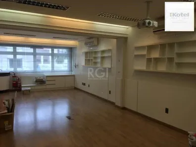 Sala Comercial à venda, 73m² no Petrópolis, Porto Alegre