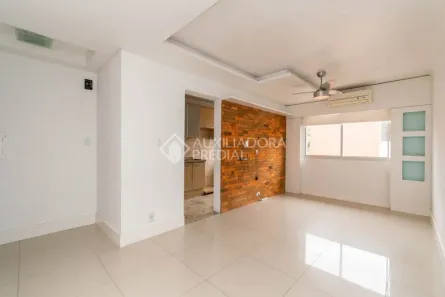 Apartamento com 2 Quartos para alugar, 63m² no São João, Porto Alegre