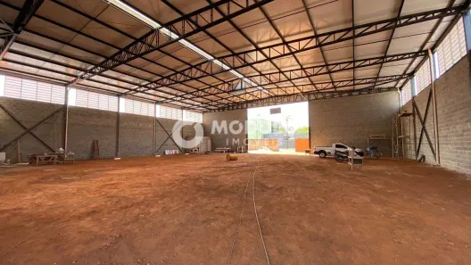 Galpão/Depósito/Armazém para alugar, 800m² no Pampulha, Uberlândia
