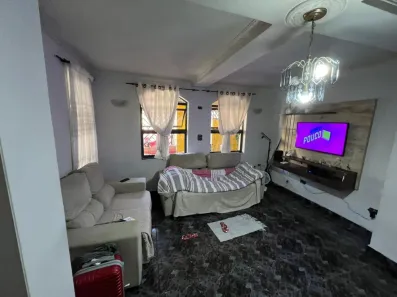 Sobrado com 3 Quartos para alugar, 339m² no Gopoúva, Guarulhos