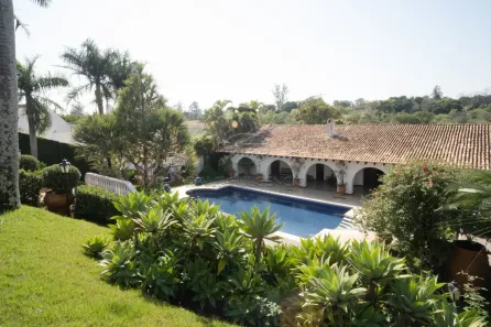 Casa com 5 Quartos à venda, 1000m² no Bela Suiça, Londrina