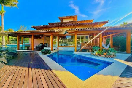 Casa com 5 Quartos à venda, 360m² no Ferradurinha, Armação dos Búzios