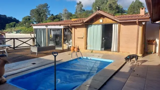 Casa com 3 Quartos à venda, 140m² no Jardim Santa Terezinha, São Bento do Sapucaí