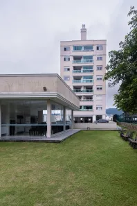 Apartamento com 2 Quartos para alugar, 75m² no Pantanal, Florianópolis