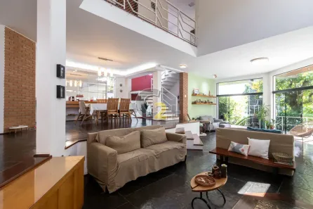 Sobrado com 5 Quartos à venda, 400m² no Vila Romana, São Paulo