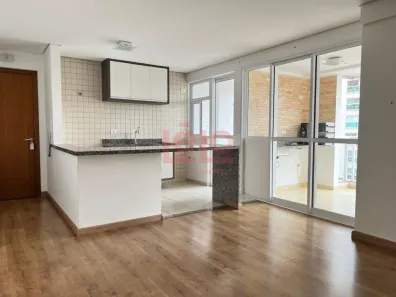 Apartamento com 2 Quartos para alugar, 66m² no Zona 07, Maringá