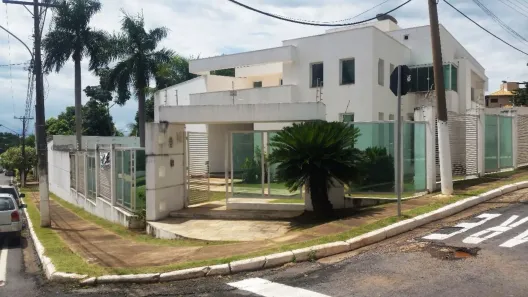 Casa com 4 Quartos para alugar, 480m² no Santa Rosa, Cuiabá