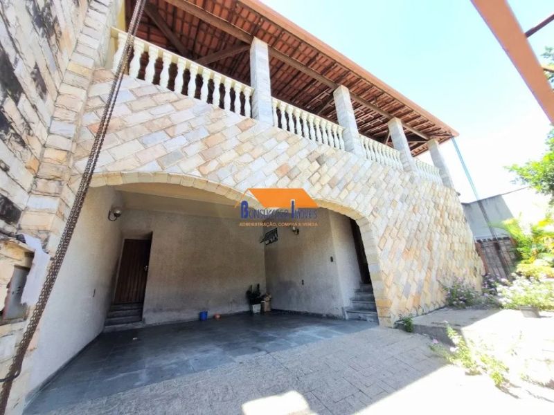 Casa com 3 quartos — Santa Branca, Belo Horizonte
