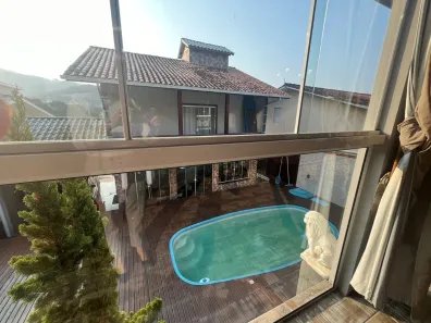 Casa com 4 Quartos à venda, 232m² no Fundos, Biguaçu