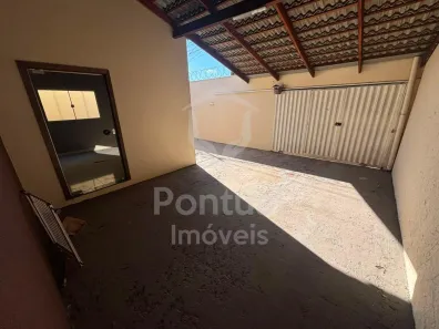 Casa com 3 Quartos para alugar, 120m² no Luizote de Freitas, Uberlândia