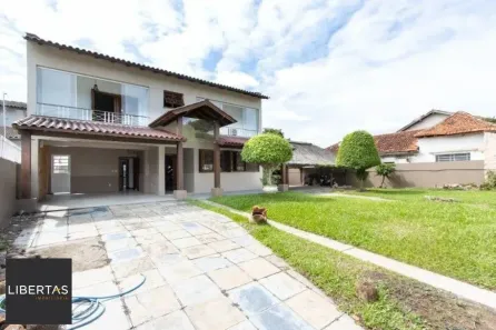 Casa com 4 Quartos para alugar, 257m² no Guarujá, Porto Alegre