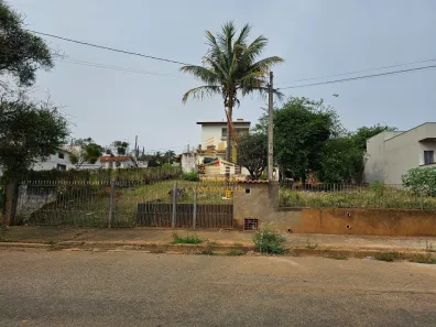 Lote/Terreno à venda, 600m² no Jardim Simus, Sorocaba